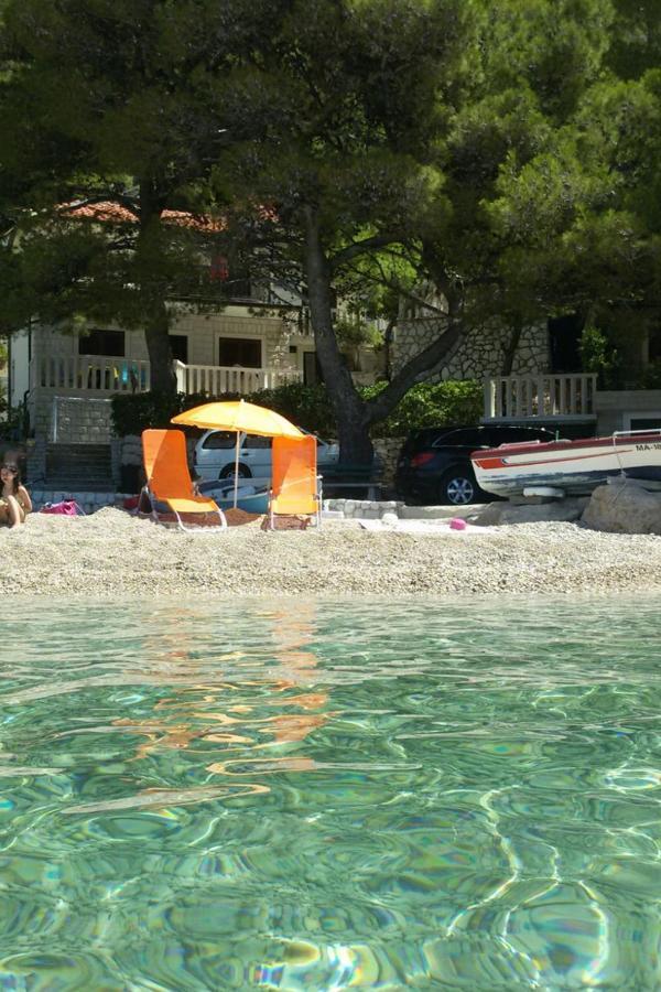 Apartments By The Sea Brela, Makarska - 11821 מראה חיצוני תמונה