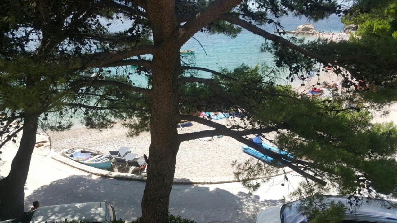 Apartments By The Sea Brela, Makarska - 11821 מראה חיצוני תמונה